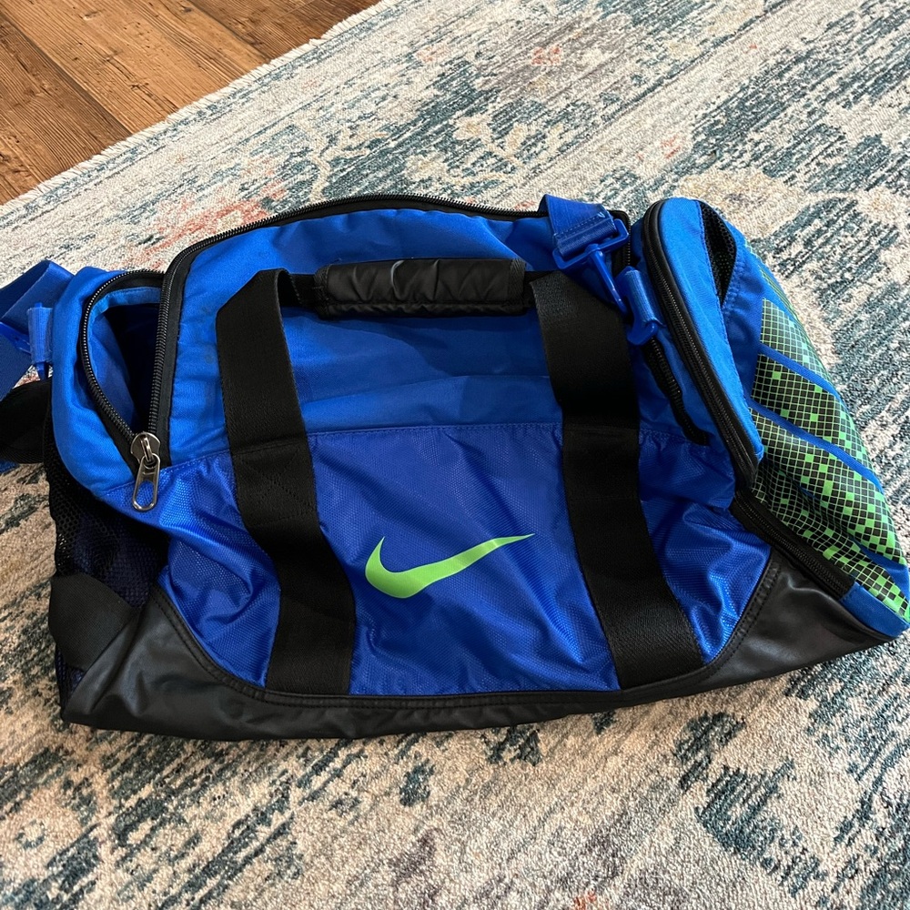 Nike duffle bag